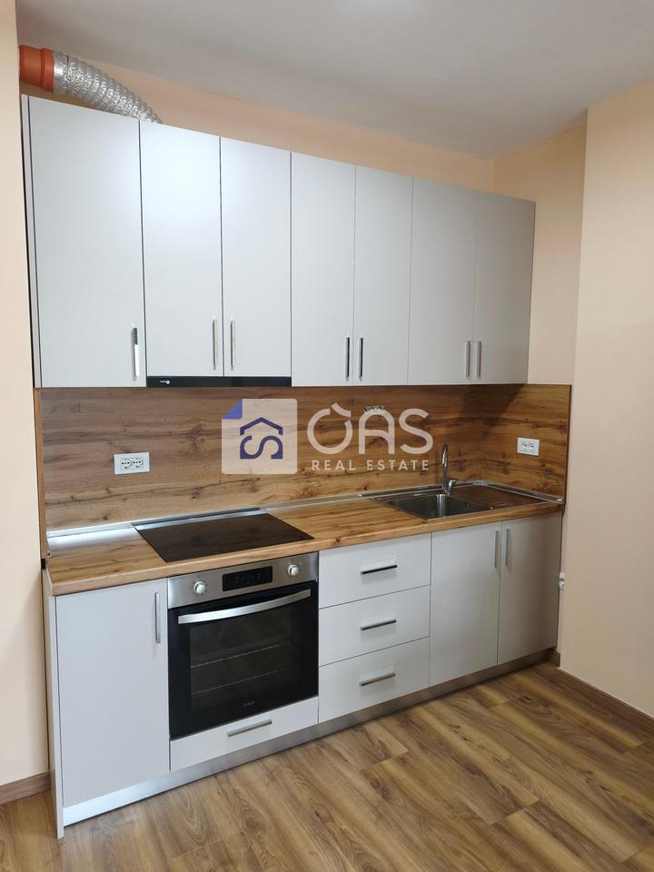 Jepet apartament me qera 1+1 Ne Laprake 4