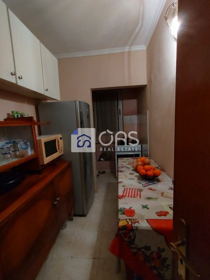 Shitet apartament 2+1 tek Pallati me Shigjeta 4