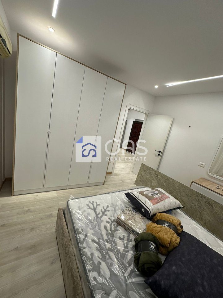 Jepet me qera apartament 1+1 te Zogu i Zi 4