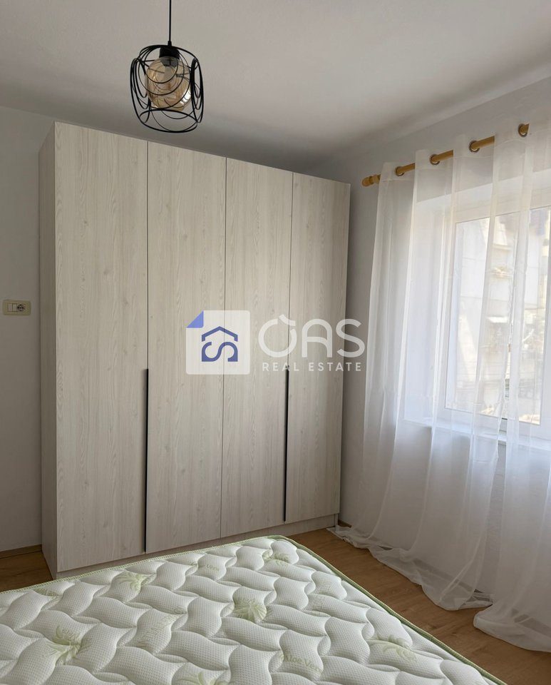 Jepet APARTAMENT me qera 1+1 RRUGA BARDHYL 4