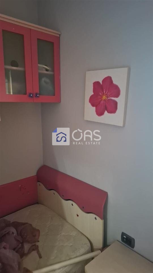 Jepet apartament me qera 2+1 tek Selvia 2