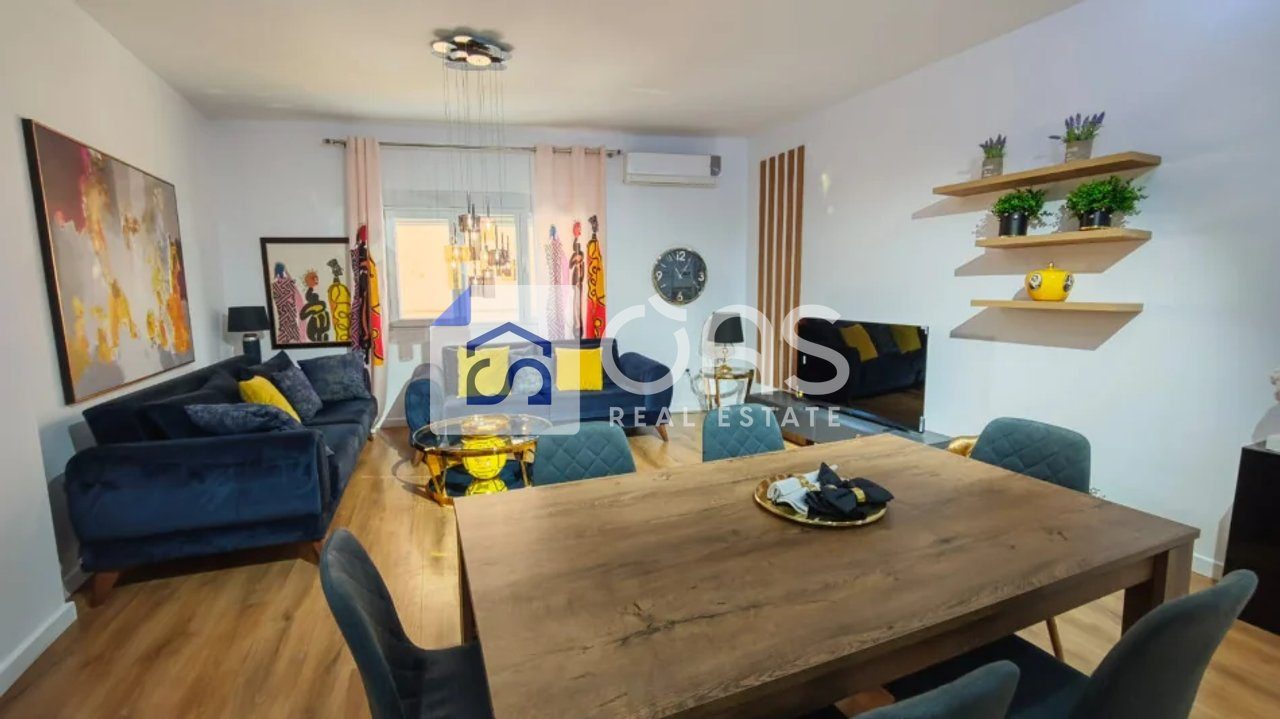 Jepet me qera apartament 2+1+2 Te Komuna e Parisit