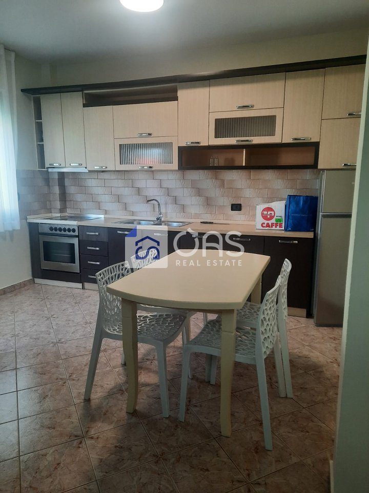 Jepet apartament me qera 2+1+2 tek Kodra e Priftit 2