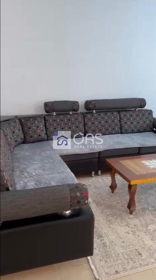 Jepet apartament me qera 1+1 ne QSUT