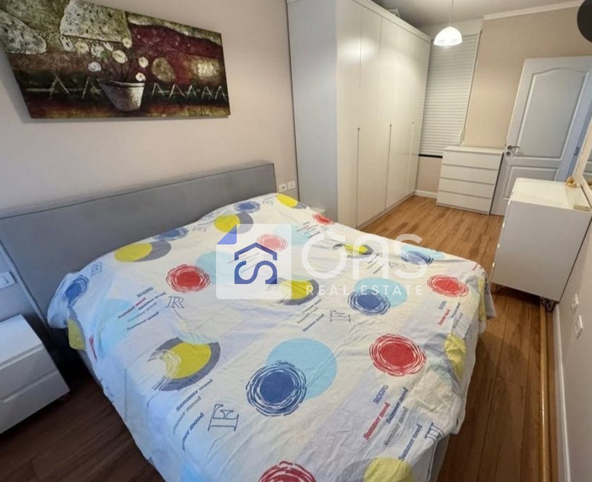 Jepet me qera Apartament Duplex 2+1+1 Tek Kodra e Diellit 2 4