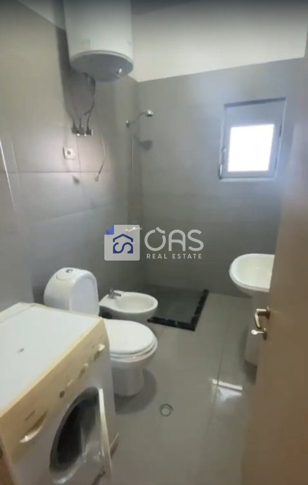 Jepet me qera apartament 1+1 tek Liqeni i Thate 4