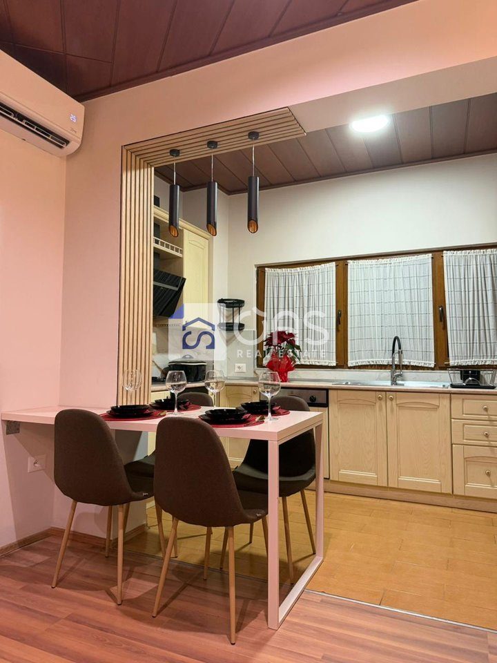 Jepet apartament me qera 1+1 perballe Delijorgjit 2