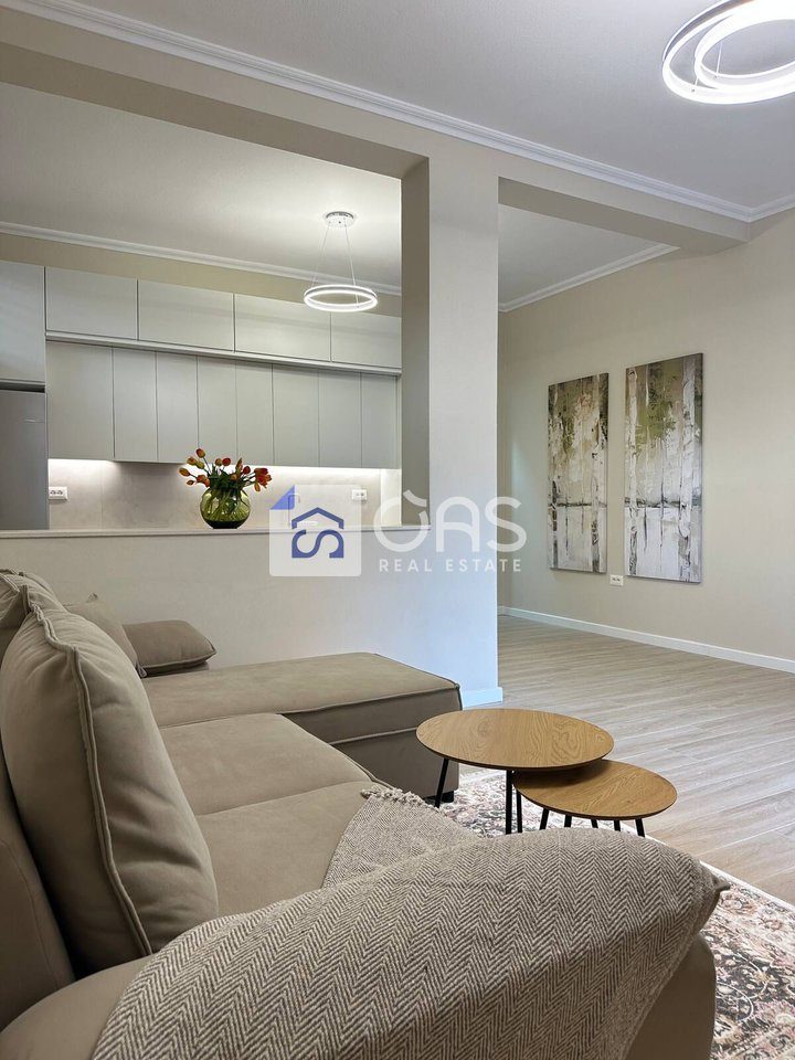 Jepet me qera apartament 1+1 te Rruga Kongresi i Manastirit. 2