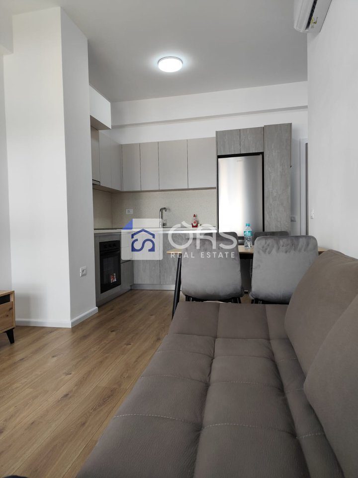 Jepet apartament me qera 1+1 ne Fresk 4