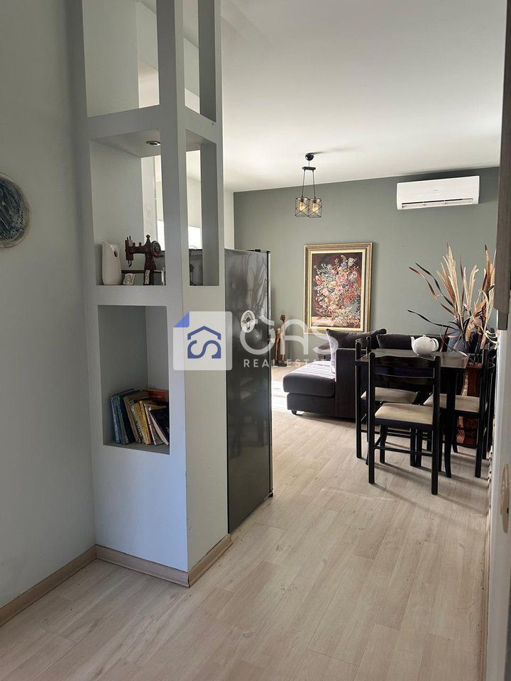Jepet me qera apartament 1+1 tek Petro Nini 2