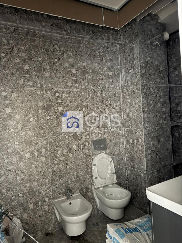 Jepet me qera apartament 1+1+Parkim tek Urban Gate ne Astir. 4