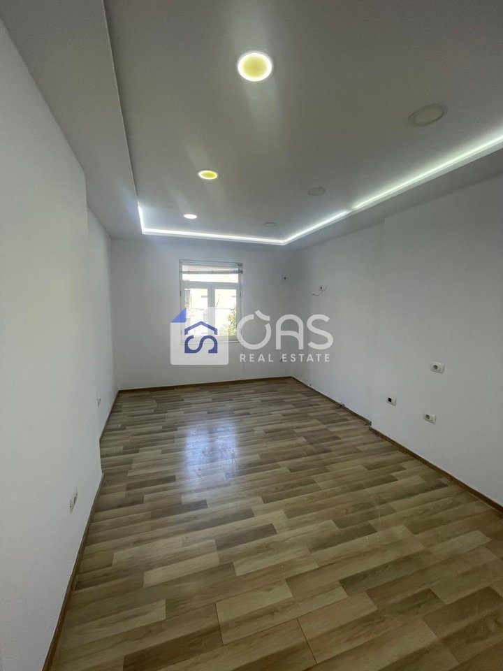 Apartament 2+1 Me Qira në Libri Universitar, Tirana - 700€ | 70 m²