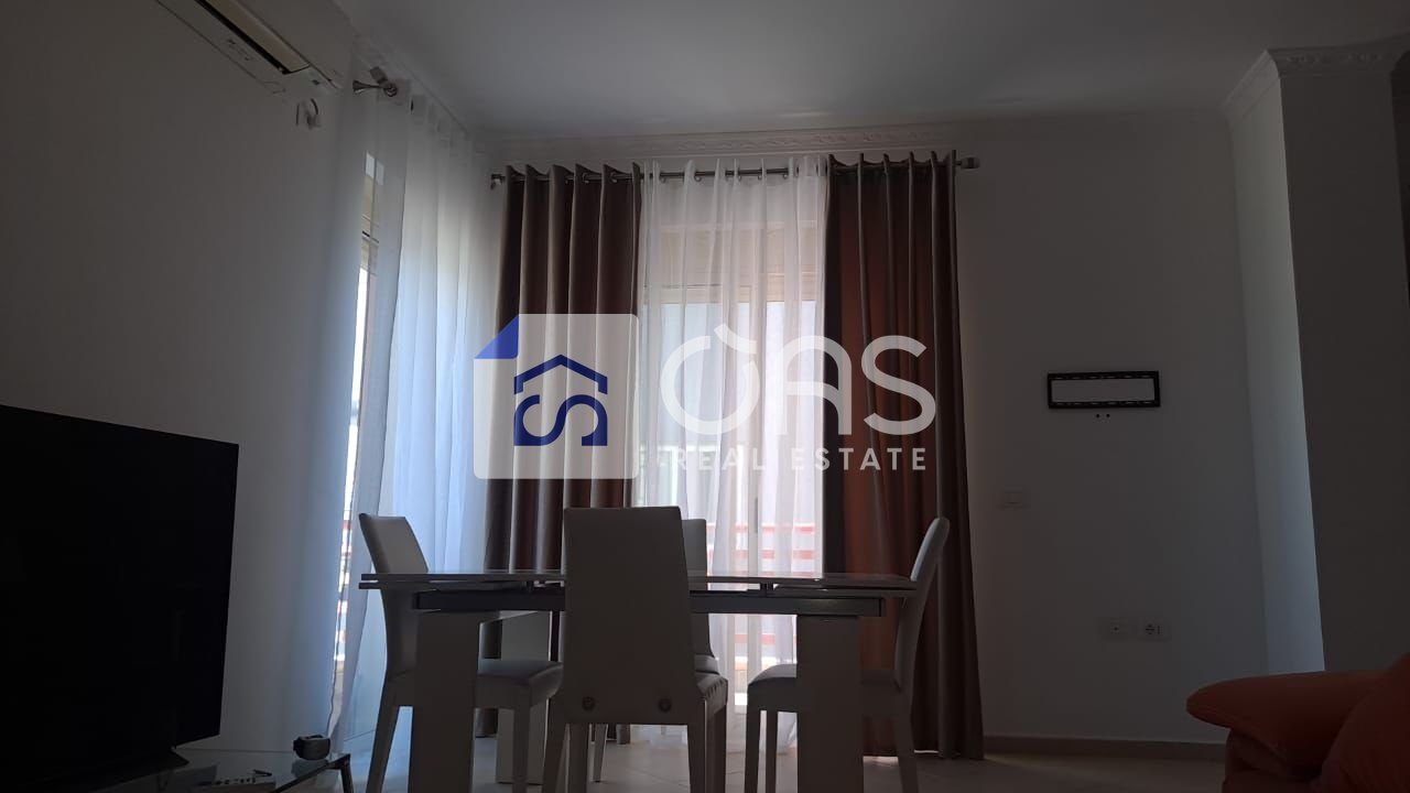 Shitet apartament 2+1 tek Liqeni i Tiranes ' Ruga Petri" 3