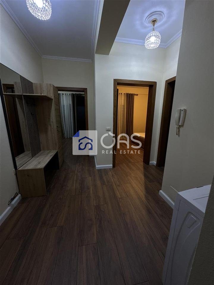 Jepet me qera apartament 2+1 tek Kodra e Priftit 4