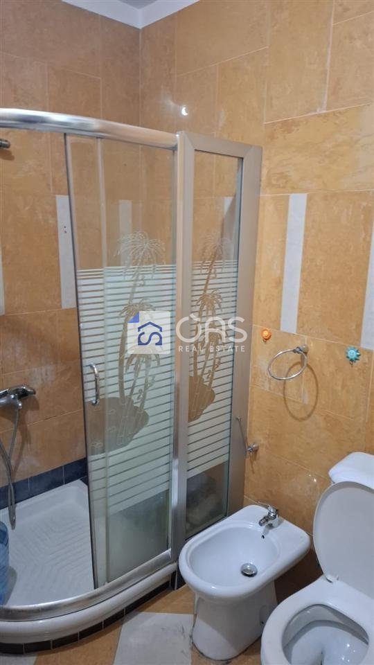 Jepet apartament me qera 2+1 tek Selvia 3