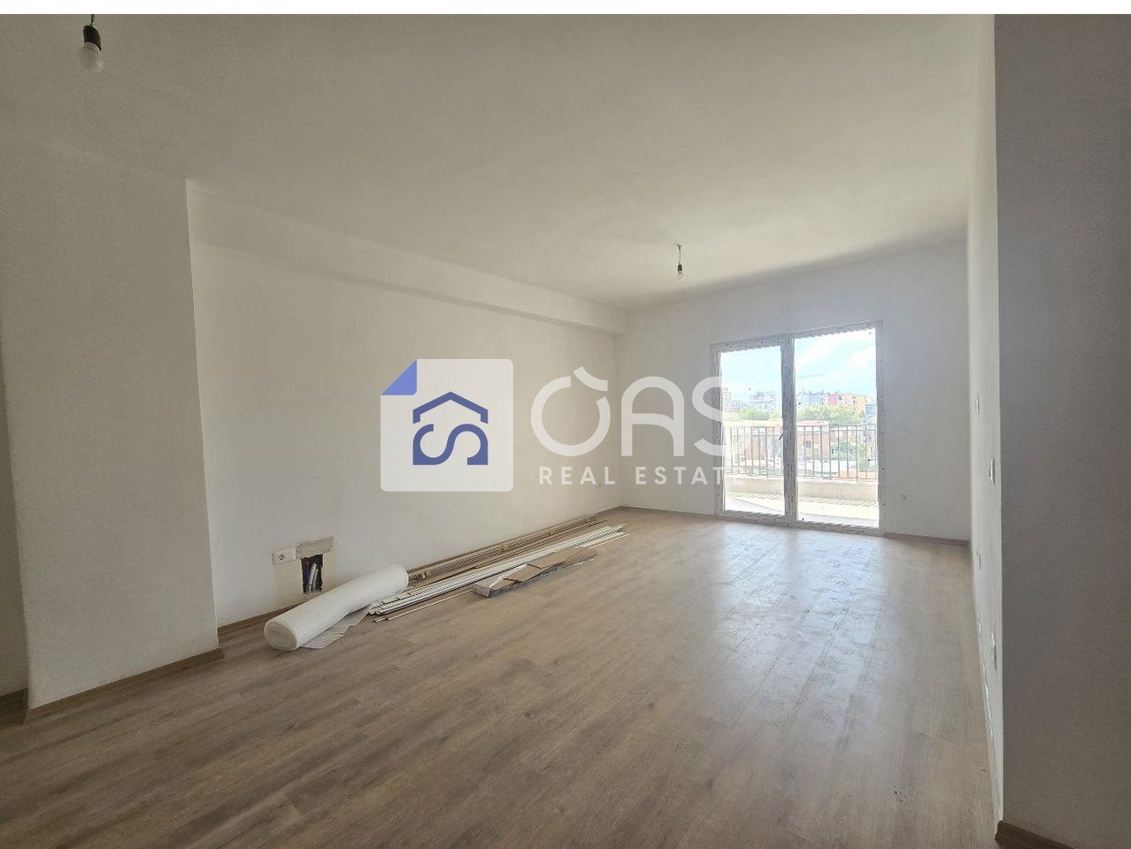 Shitet apartament 2+1 tek Kompleksi Aura (Rruga Dritan Hoxha) 3