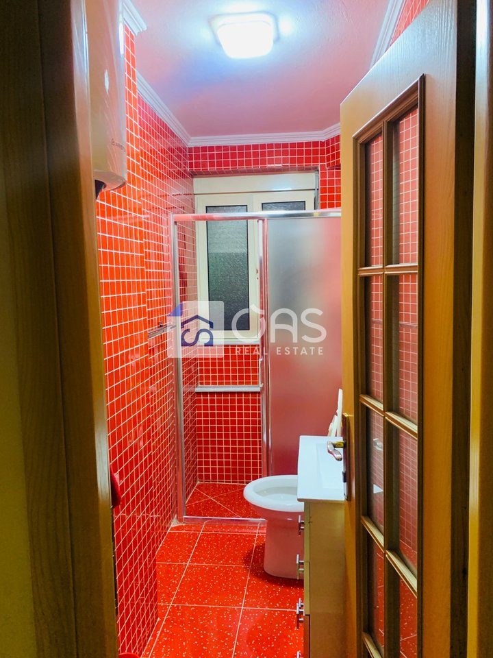 Jepet apartament me qera 1+1 ne Don Bosko. 650 euro 4