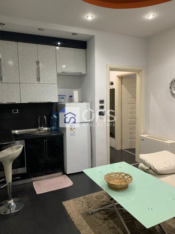 Shitet apartament 2+1 tek Rruga e Durrsit 2