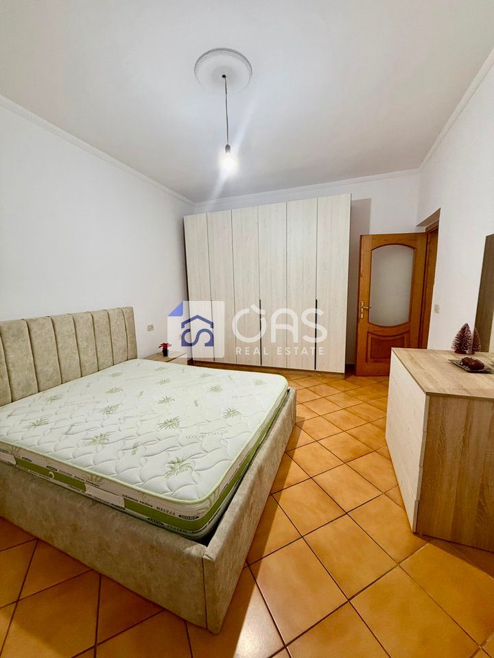 jepet me qira Apartament 2+1 kryqezimi brrylit 3
