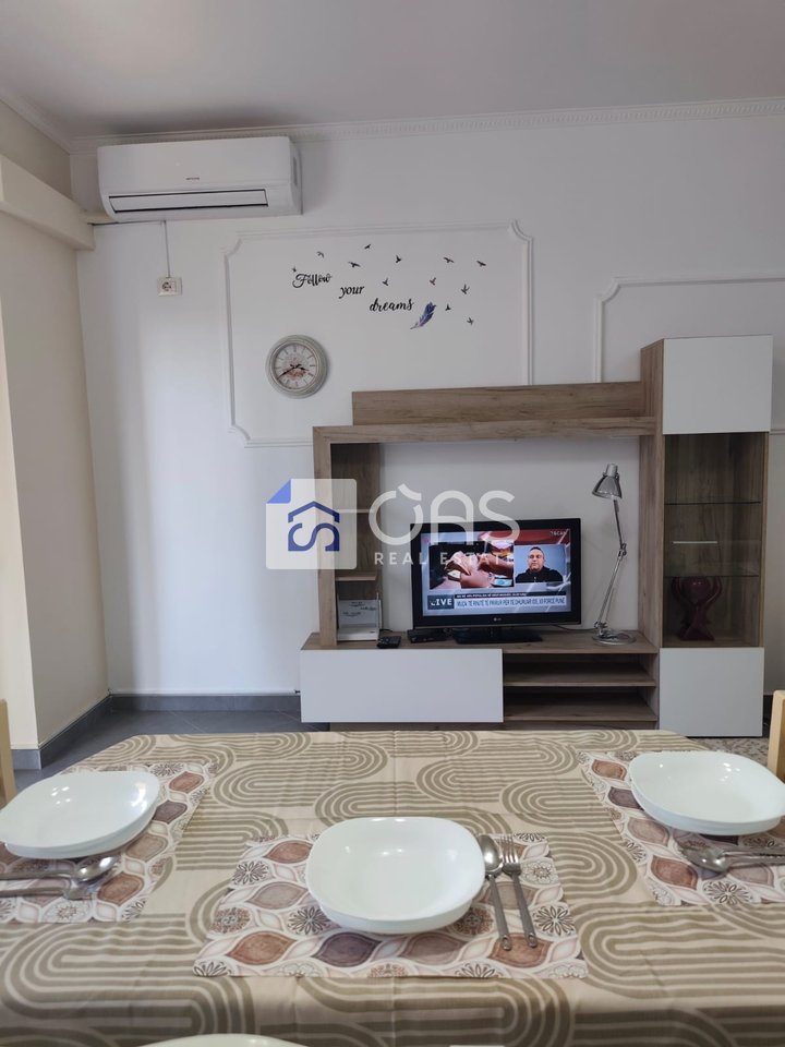 Jepet apartament me qera 1+1 21 Dhjetori 2