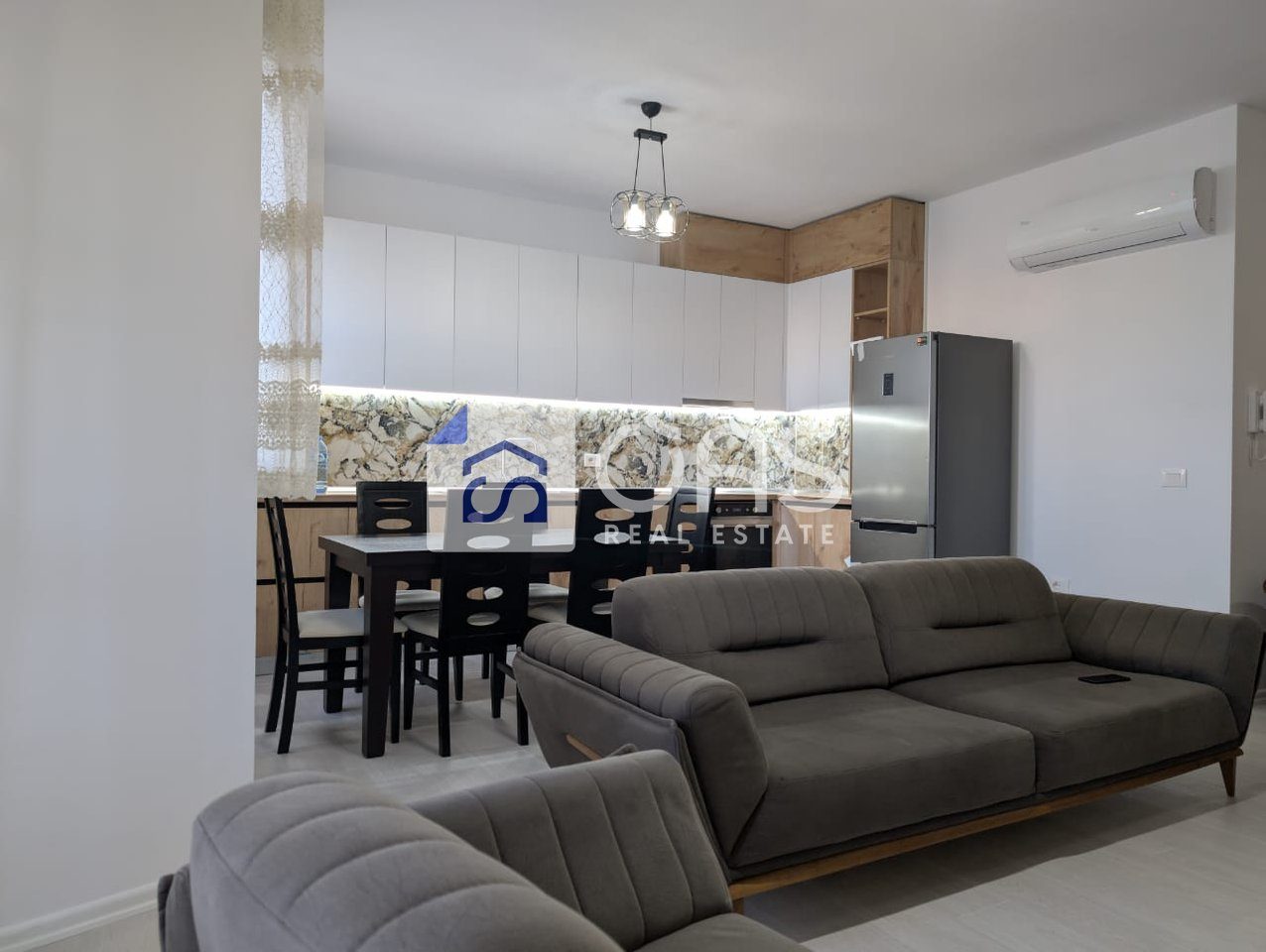 Jepet me qera apartament 2+1+post parkimi ne Astir River Residenc 2