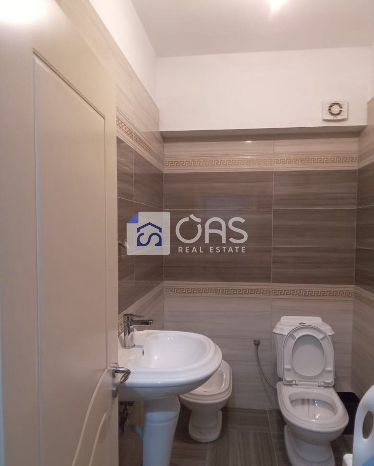 Jepet me qera apartament 2+1+2 ne Astir (Perball Artistit) 4