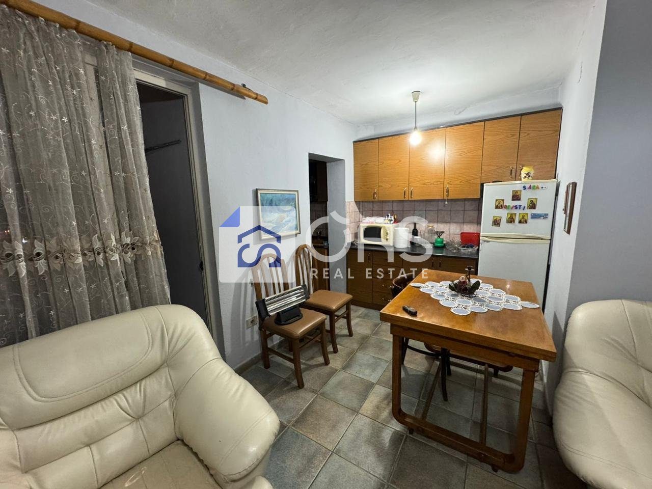 Jepet Apartament me qera 2+1 KRYQEZIMI BRRYLIT 2