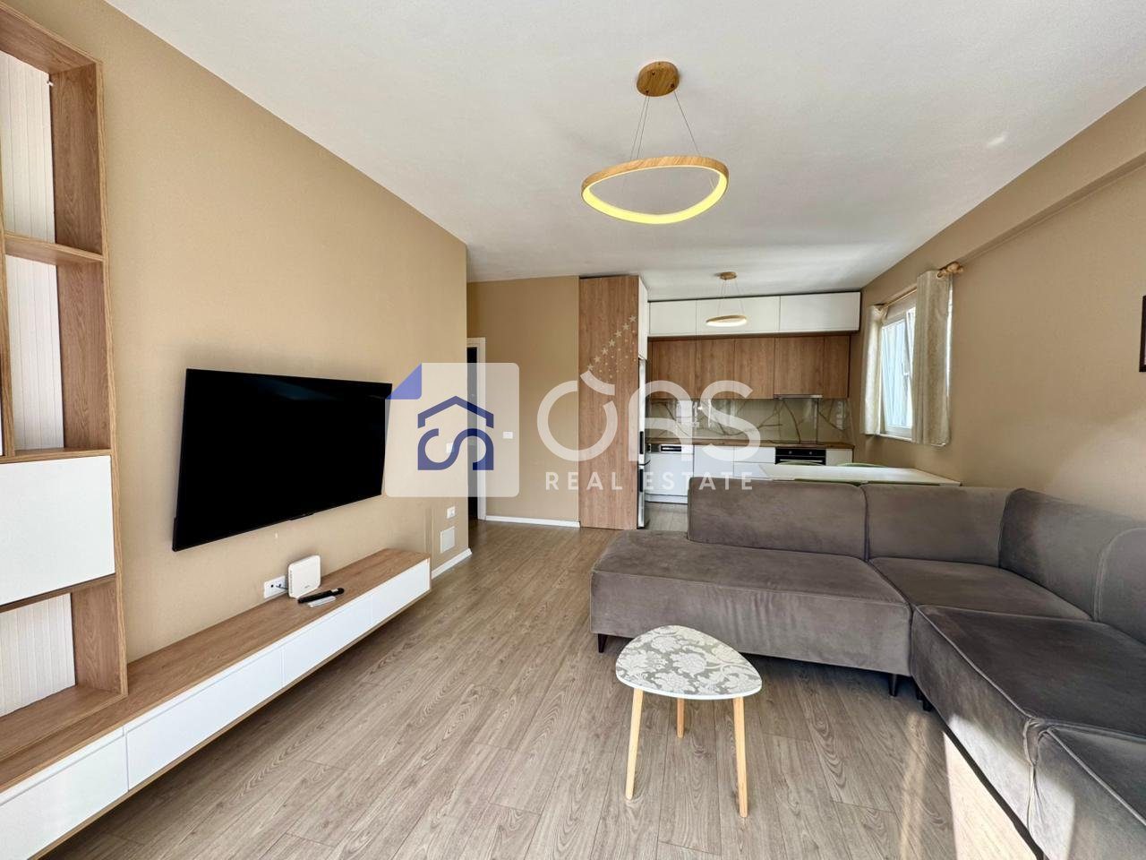 Shitet apartament 2+1+2 tek Liqeni i Thate