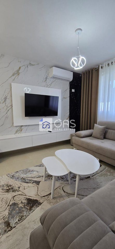 Jepet me qera apartament 1+1 Ne Shkoze 4
