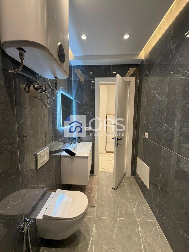 Jepet apartament me qera 1+1 ne zog te zi 4