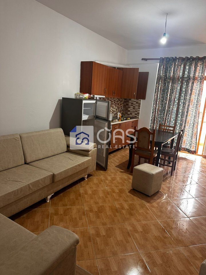 Jepet apartament me qera 1+1 Astir 3