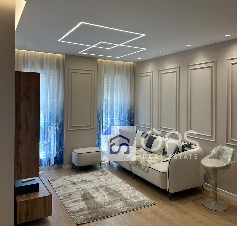 Jepet me qera apartament 1+1 Te Univers City