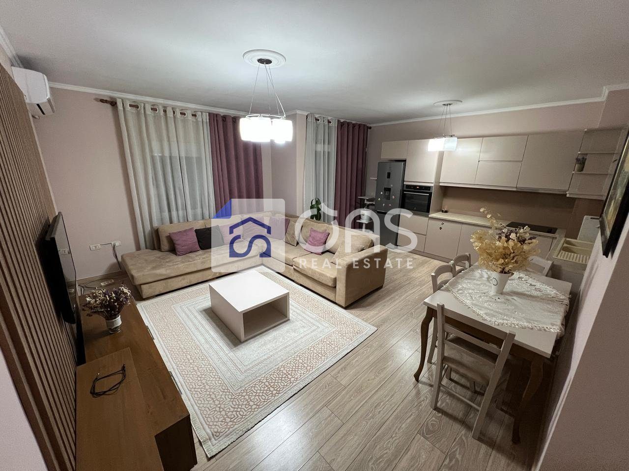 Jepet me qera apartament 2+1+2+post parkimi ne Astir