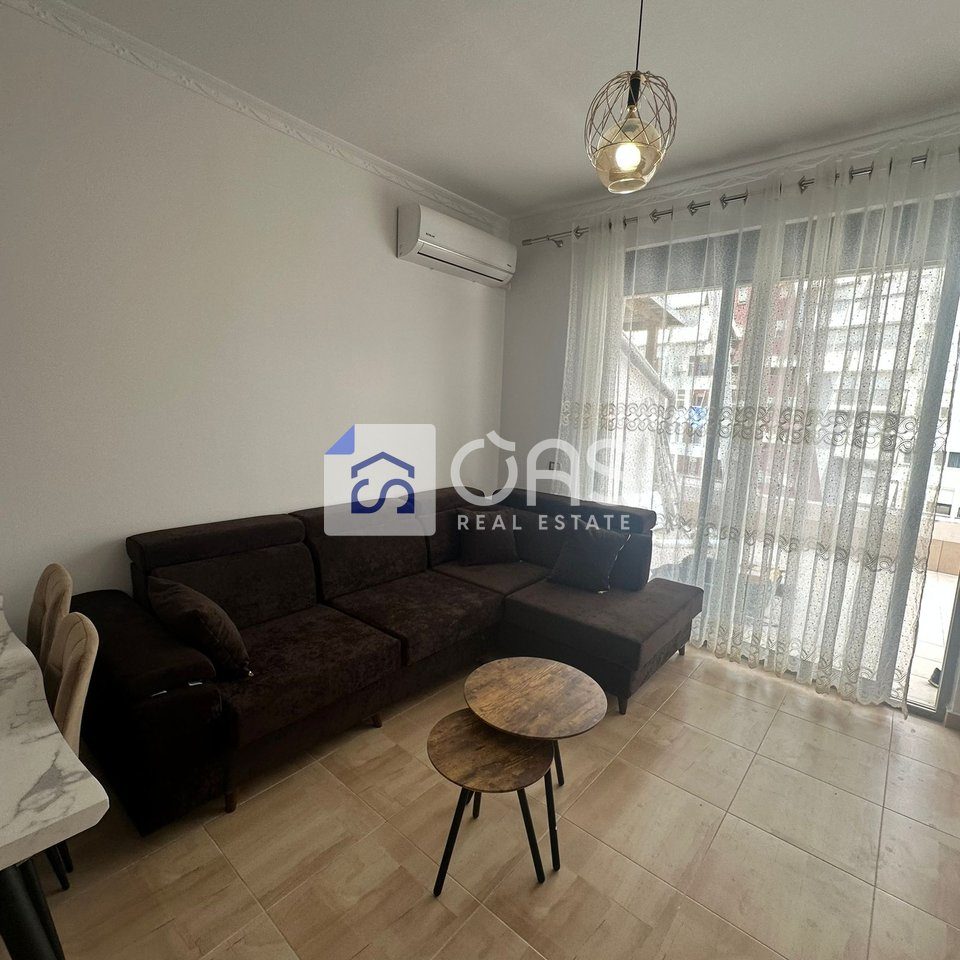 Jepet apartament 3+1+2+ verande në Brryl, Tiranë - 700€ | 95 m²