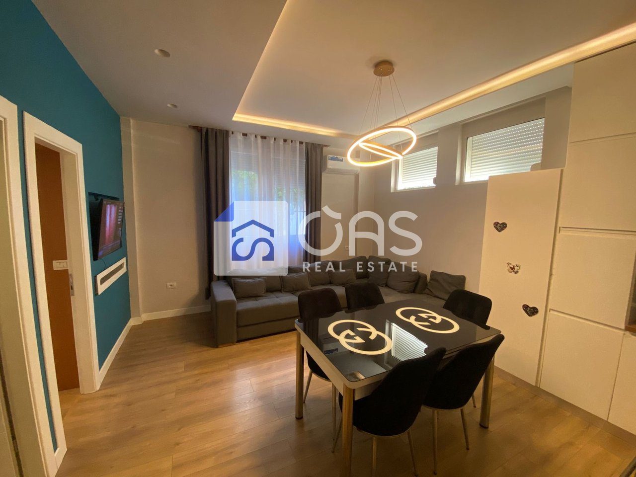 Jepet me qera apartament tek Liqeni i Thate 2
