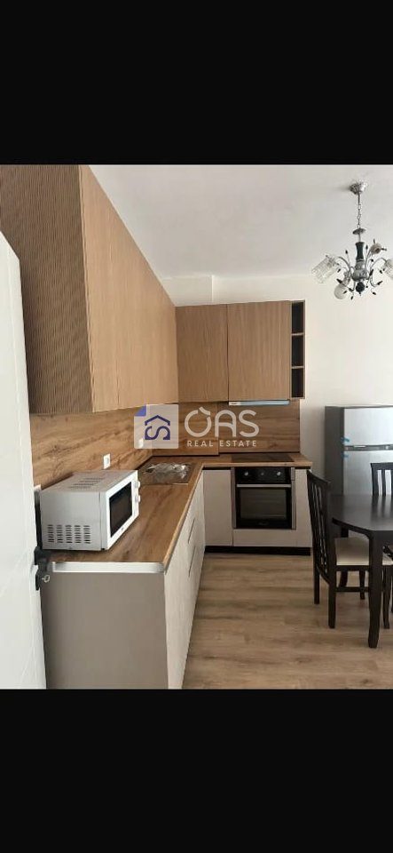 Jepet me qera apartament 1+1 Ne Kamez 4