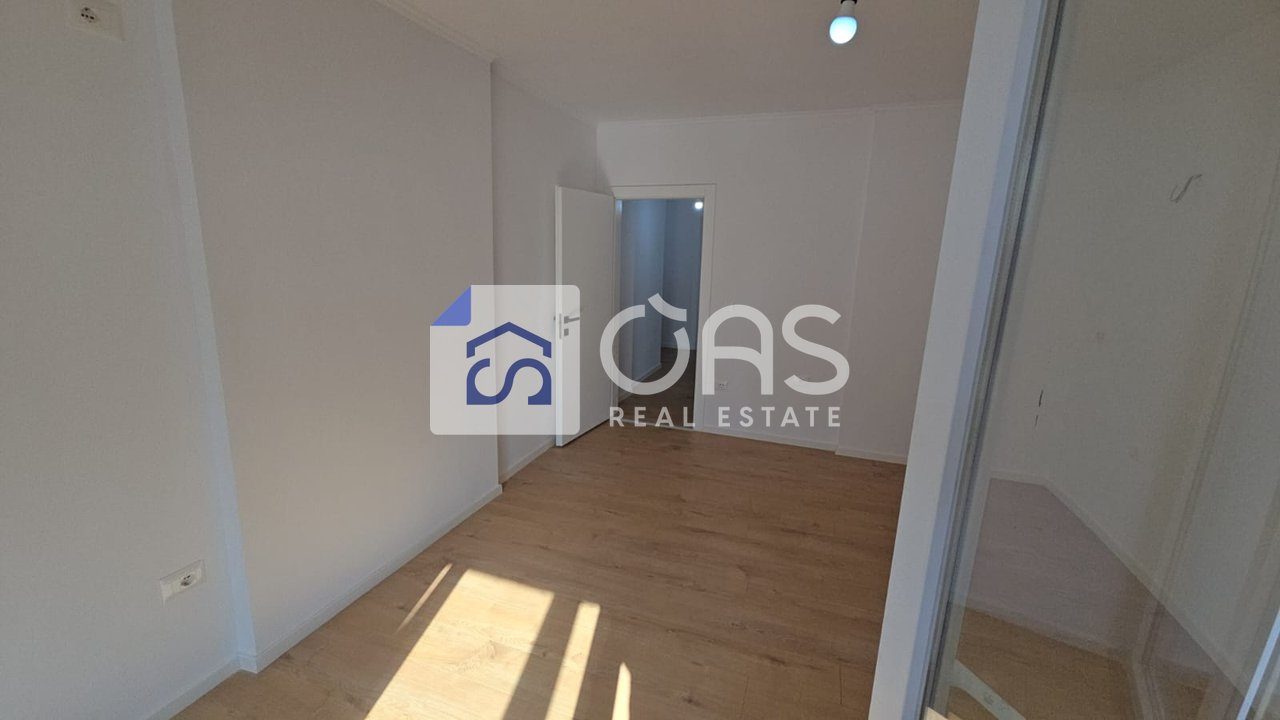 Shitet apartament 2+1 ne Don Bosko 138.000 euro 4