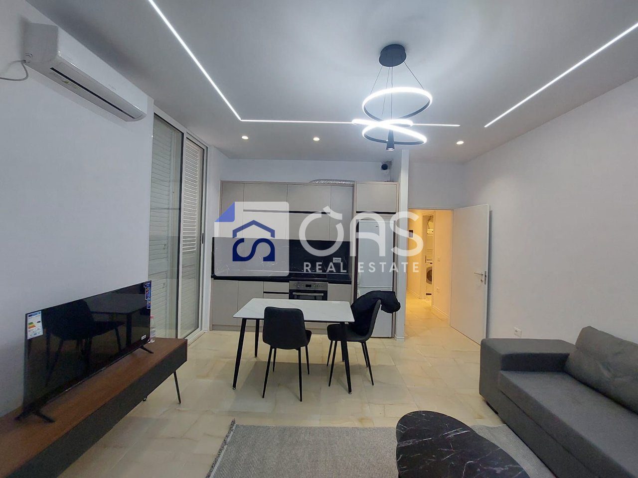 Jepet apartament me qera 1+1 Kodra e Diellit 3