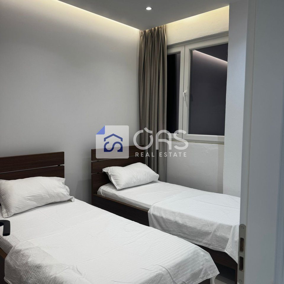 Jepet apartament me qera 1+1 5 Maj 2
