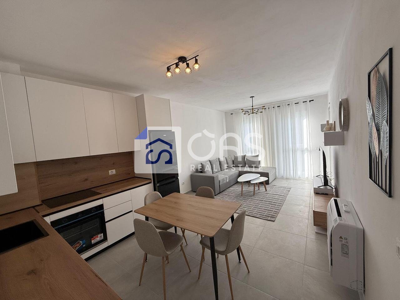 Jepet me qera apartament 2+1+Ballkon tek Univers City 2