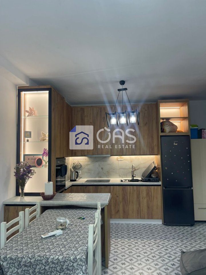 Apartament 1+1 Me Qira ne Yzberisht (Tirana Golden Park), Tiranë - 450€ | 65 m²