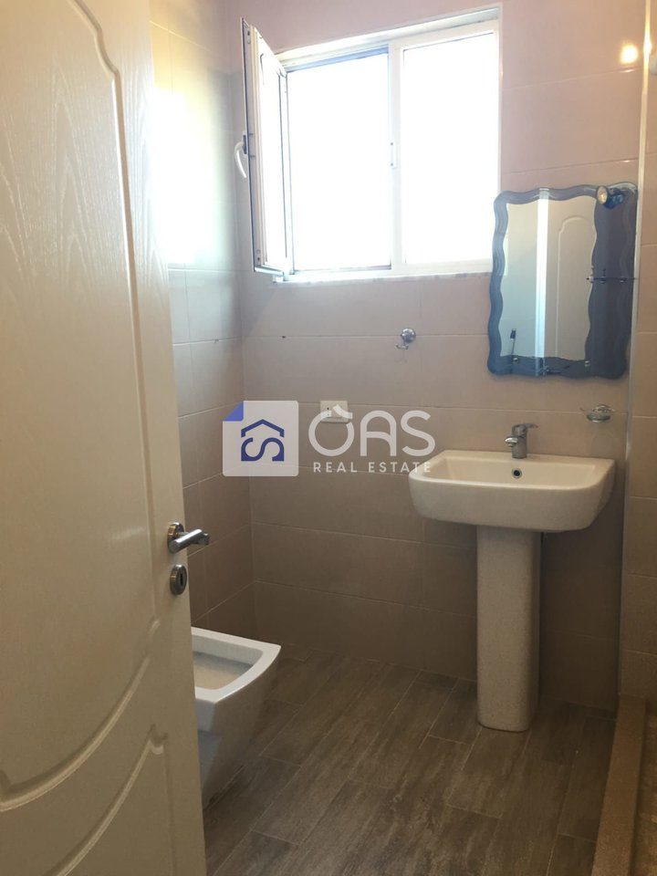 Jepet apartament me qera 1+1 Ne Fresk 3