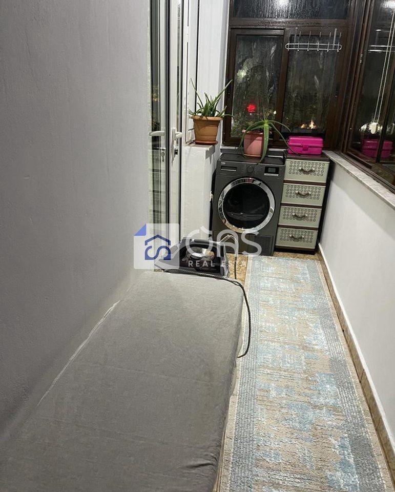 Jepet apartament me qera 1+1 Vasil Shanto 4
