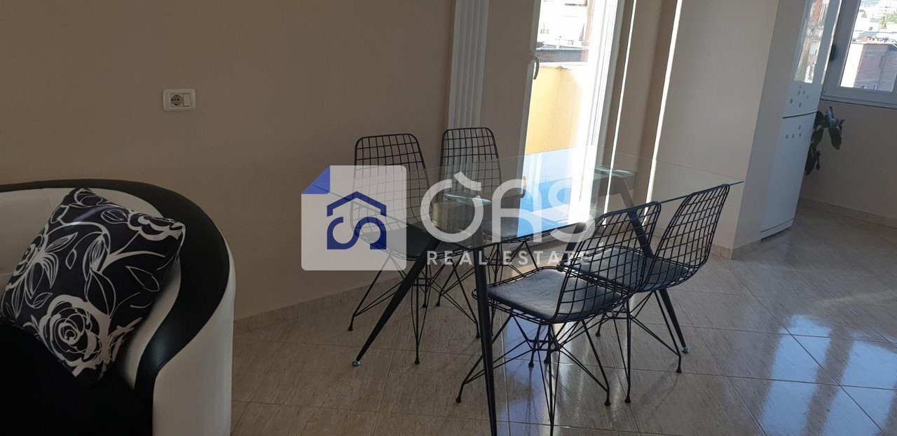 Jepet apartament me qera 1+1 Rruga Bradhyl 2