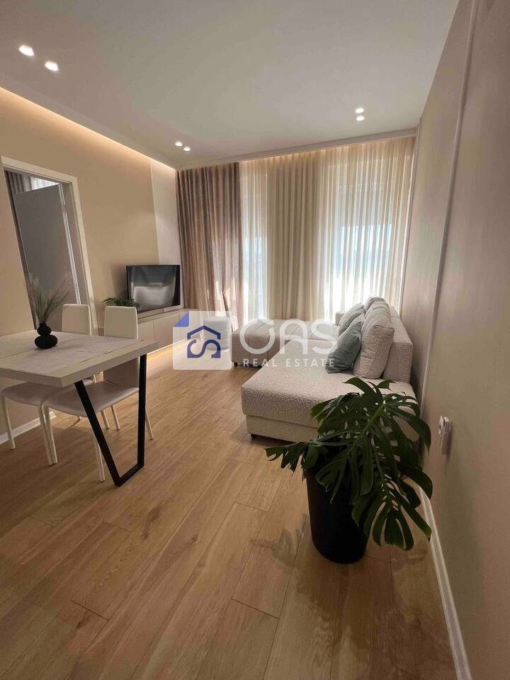 Jepet me qera apartament 1+1 tek Siri Kodra (Pallati Kontakt) 3