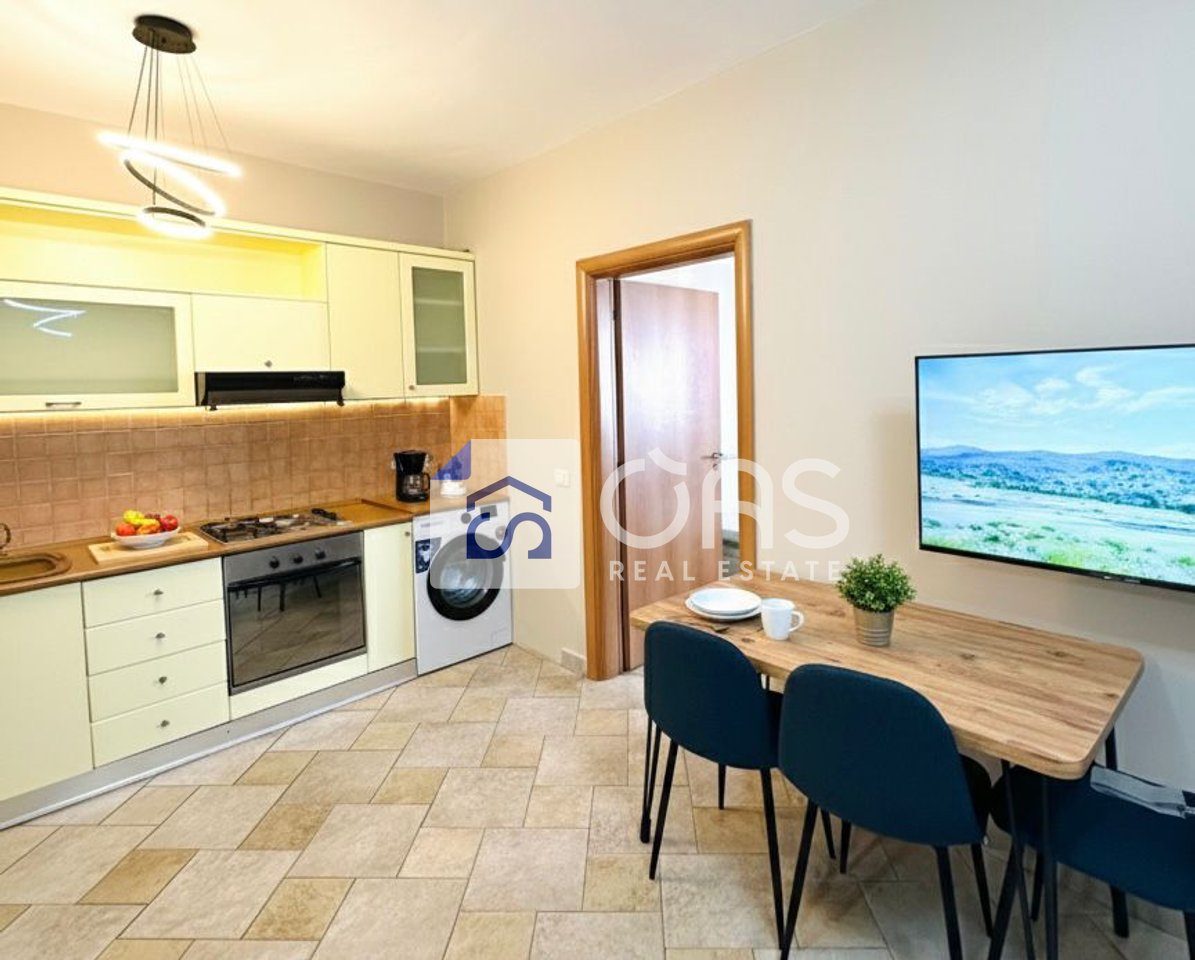 Jepet me qera apartament 1+1 ne Qender 2