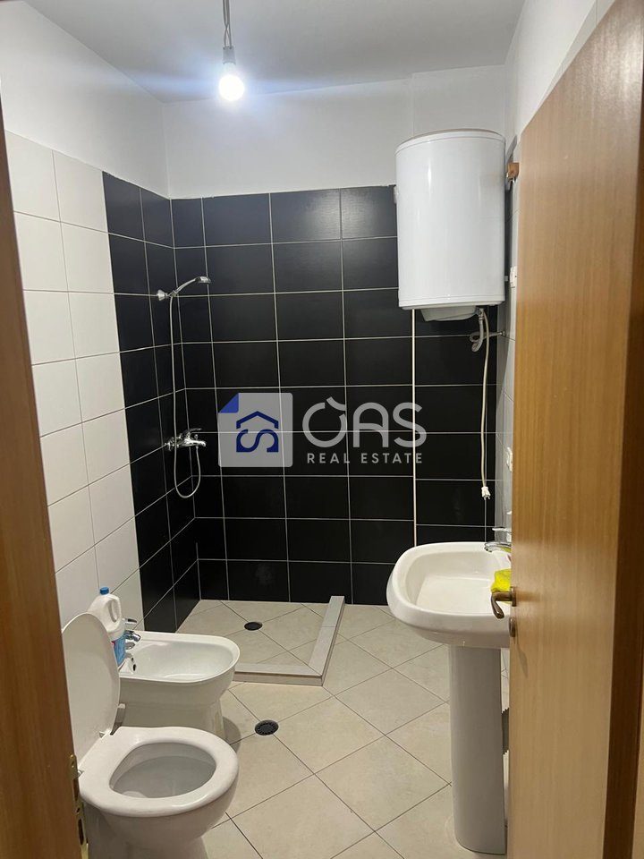 Shitet apartament 2+1+2 ne Astir 3