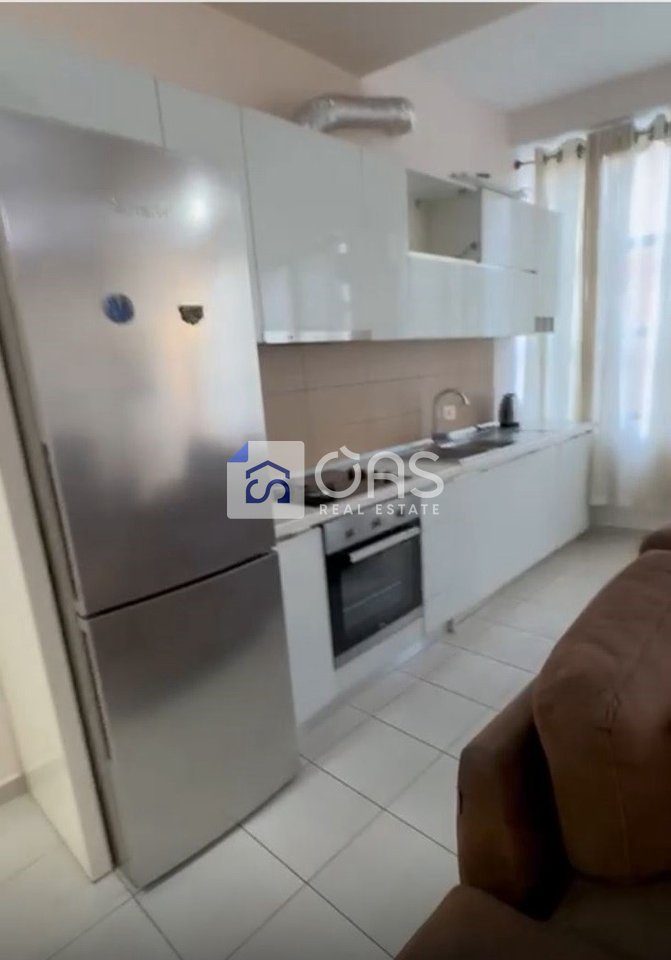 Jepet me qera apartament tek Selvia. 2