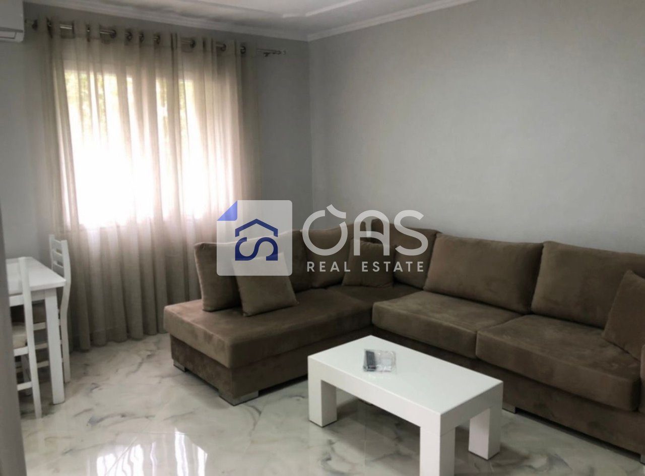 Jepet apartament me qera 1+1 tek Rruga Bardhyl 3