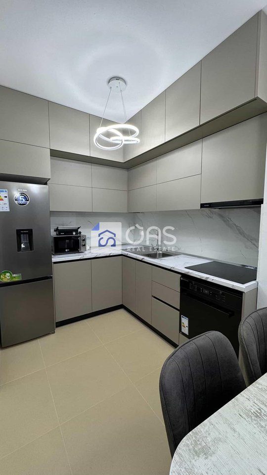 Jepet apartament me qera 2+1 Ish Parku